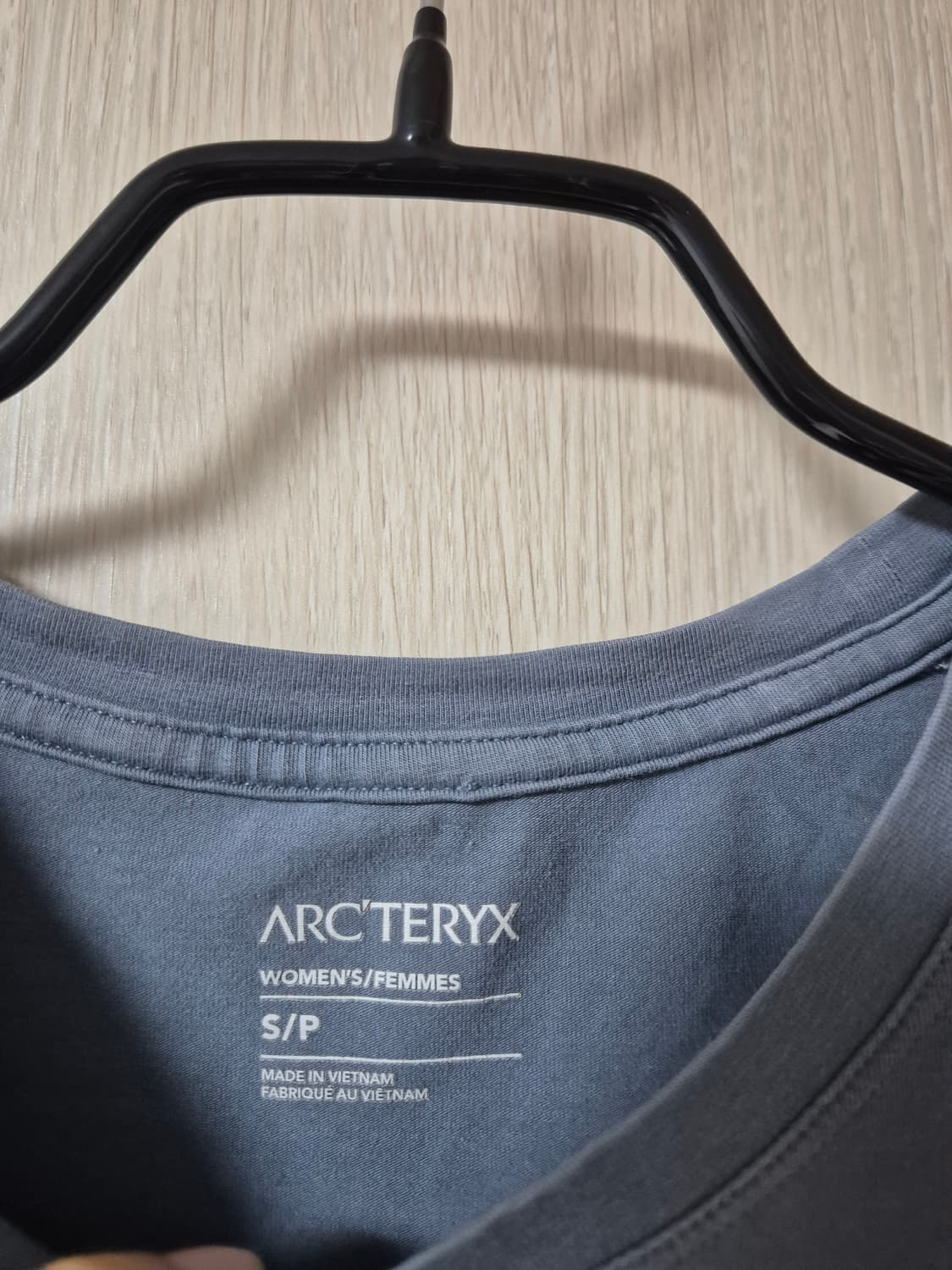 (정품) 아크테릭스 로고 반팔 티셔츠 하늘색  여성 S 상품이미지4