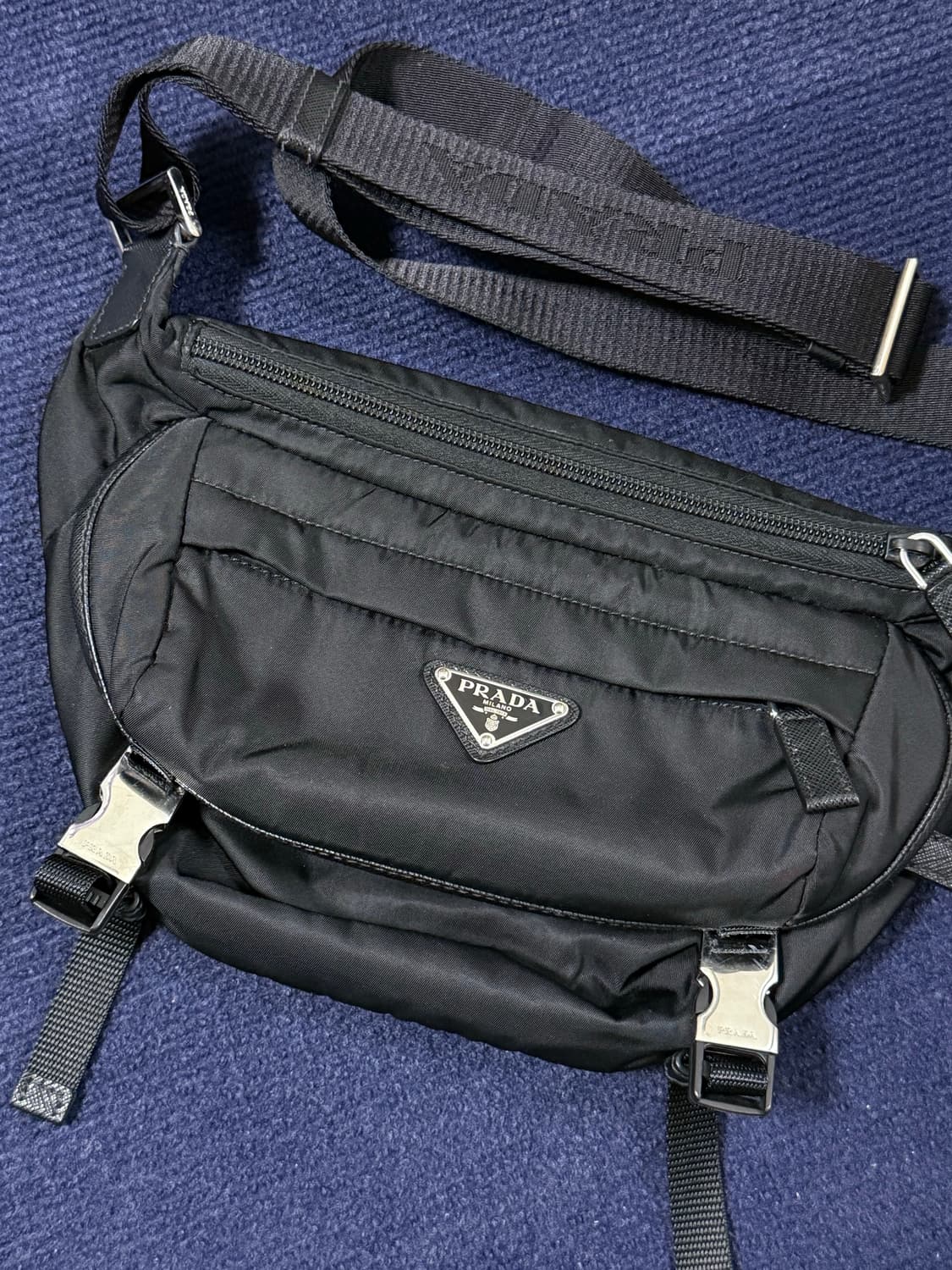 2024 프라다 리나일론 바이커백 스몰 상품이미지1