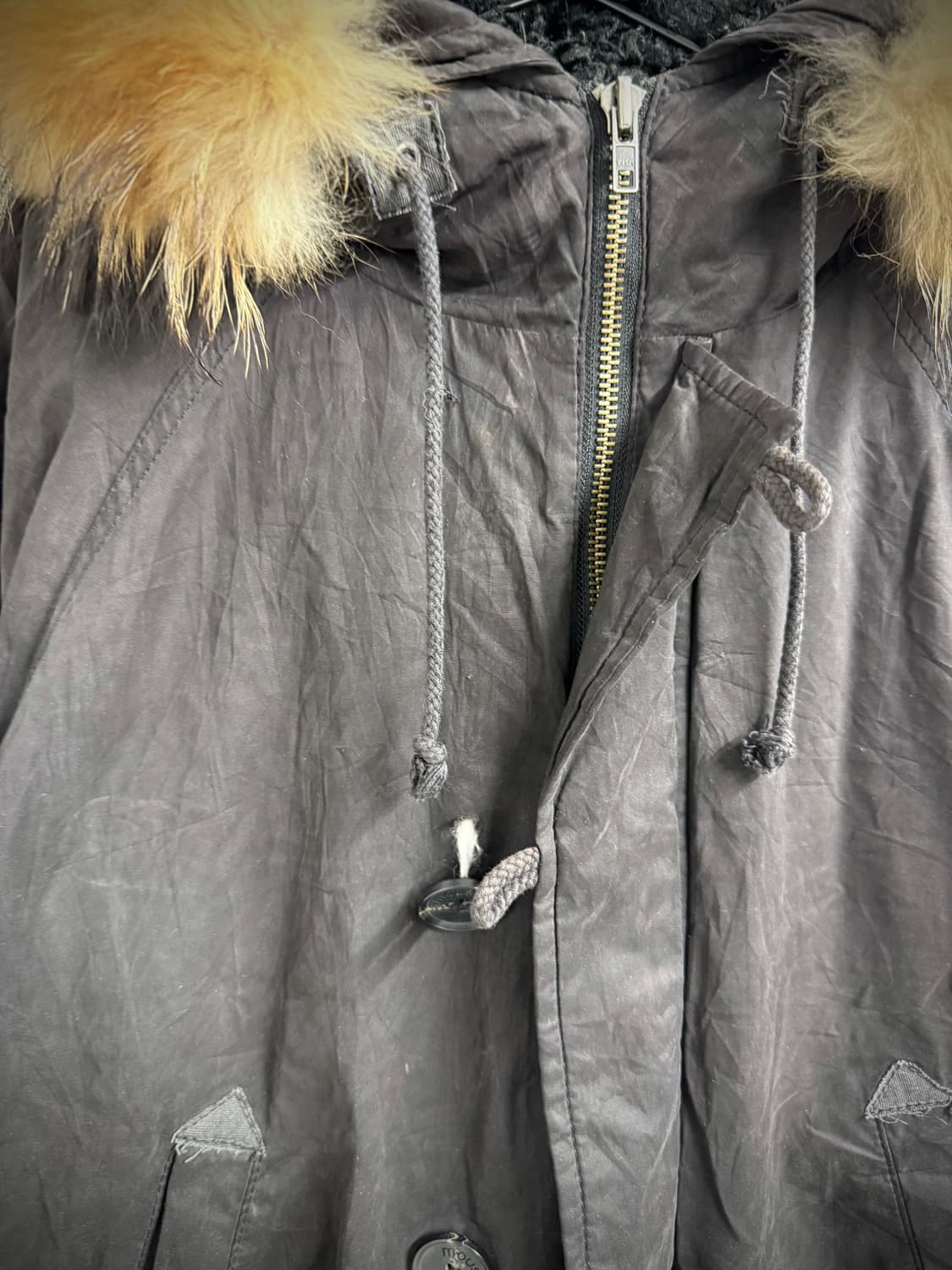 Fur detailed hoddie jumper -단추 하자 참조 - 상품이미지2