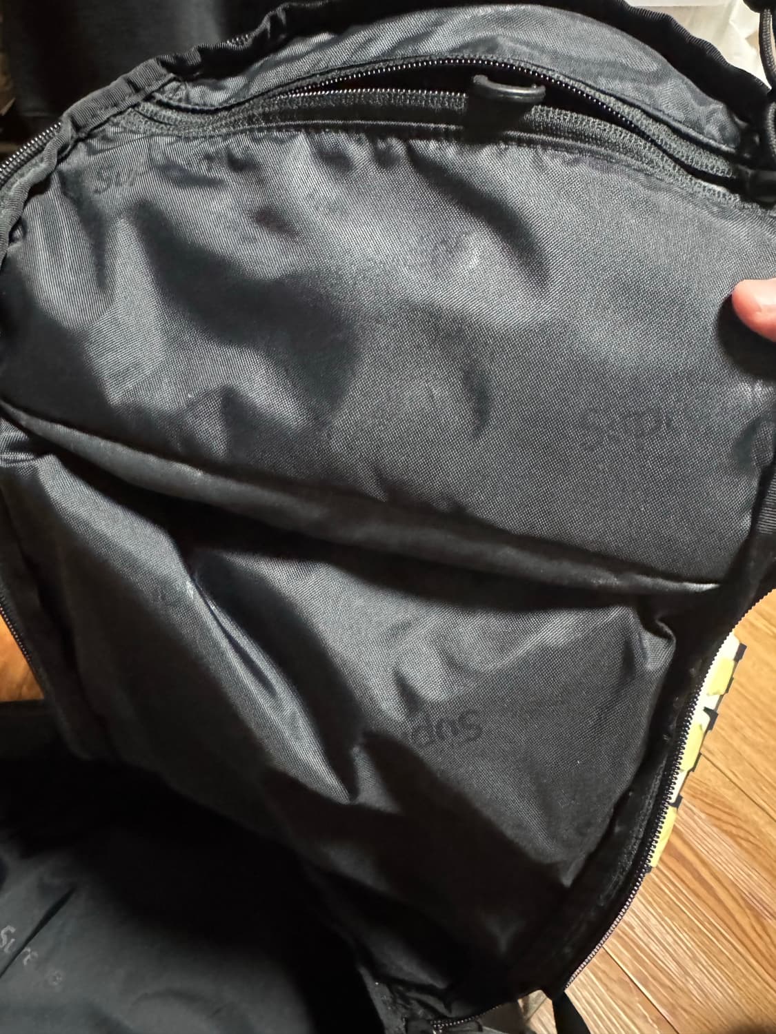 슈프림 백팩 블랙 23fw 상품이미지7