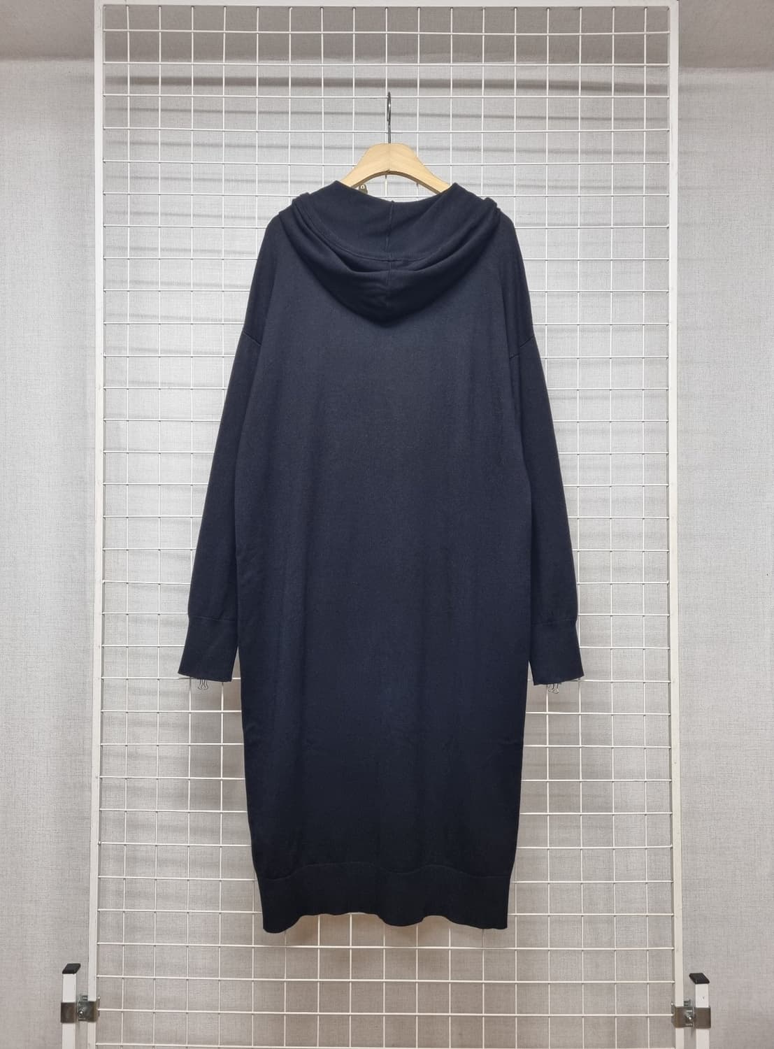 DKNY 블랙 후드 니트원피스 상품이미지2