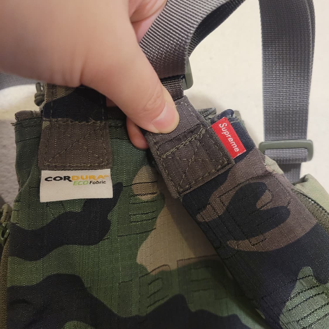 슈프림 카모 사이드백 상품이미지7