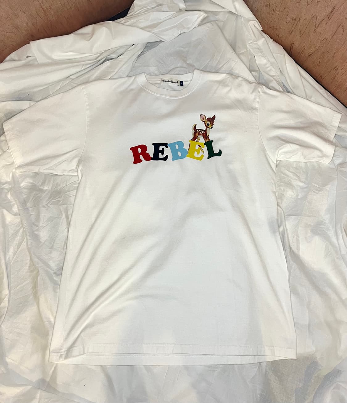 언더커버 “REBEL 밤비” 그래픽 티셔츠 상품이미지1