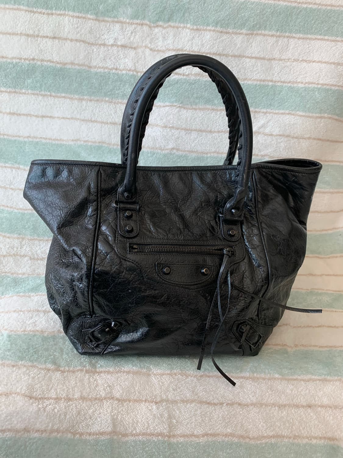 발렌시아가 모터백 선데이 블랙 상품이미지1