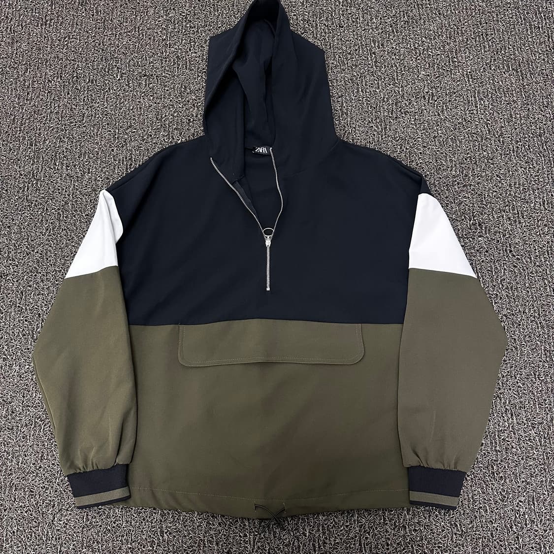 ZARA 자라 아노락 공용 후드티셔츠 S 상품이미지1