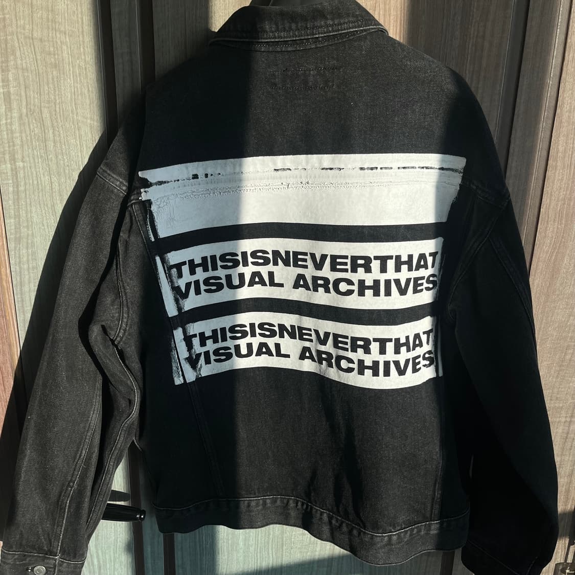 (L)디스이즈네버댓 흑청 데님자켓 기리보이착용 상품이미지3
