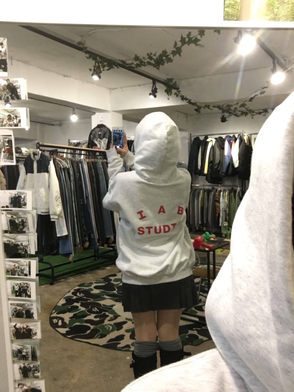 아이앱 스튜디오 후드티 화이트레드 상품이미지7