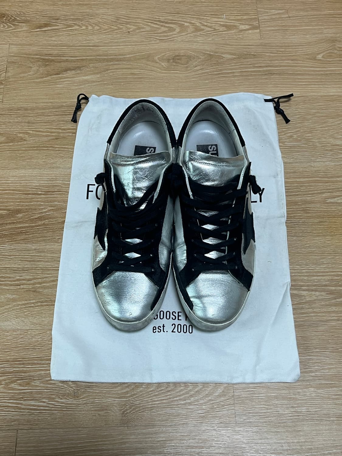 골든구스 슈퍼스타 실버 블랙탭 스니커즈 상품이미지1