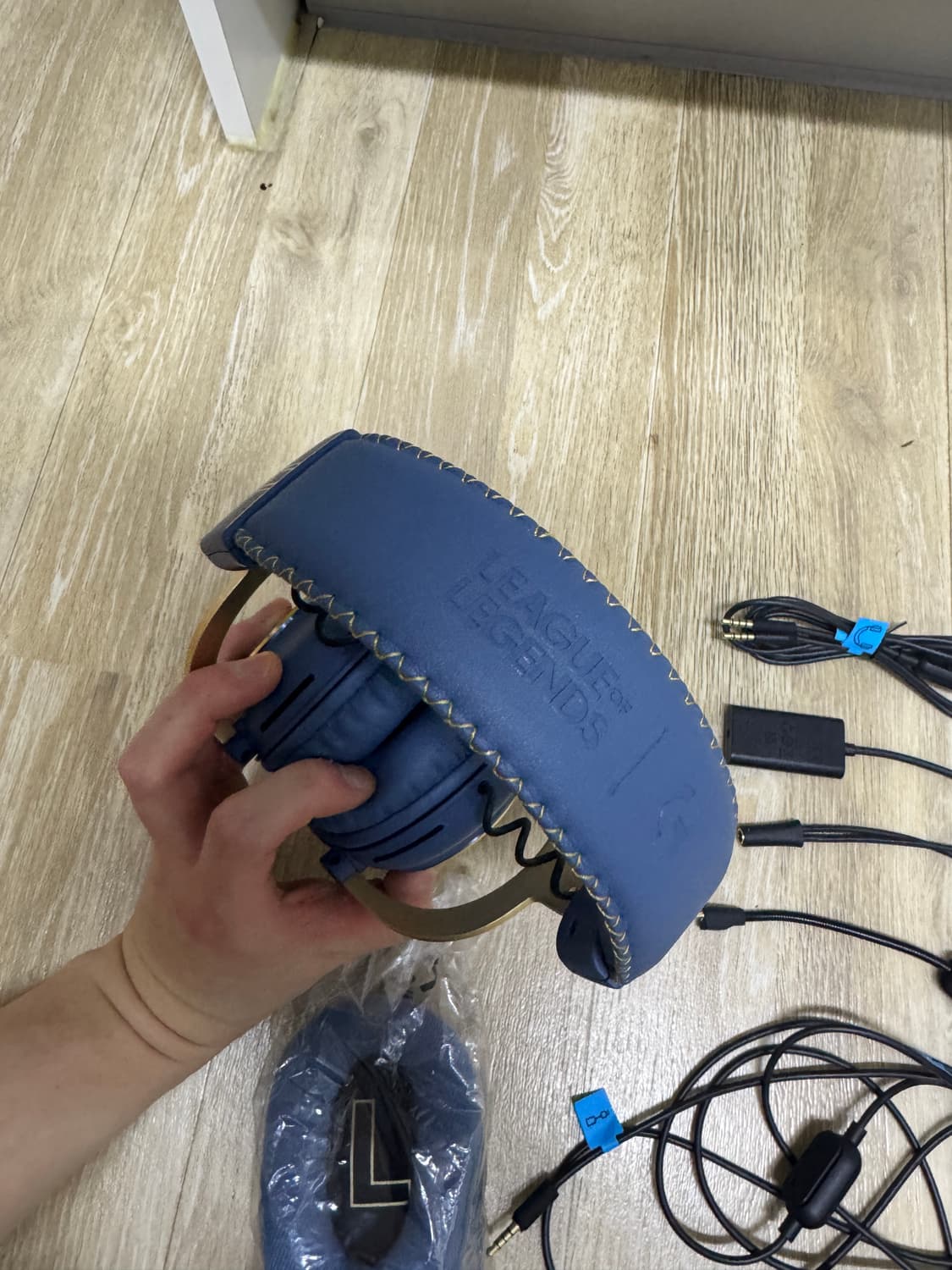 로지텍 X 리그오브레전드 롤 프로 헤드셋 상품이미지5