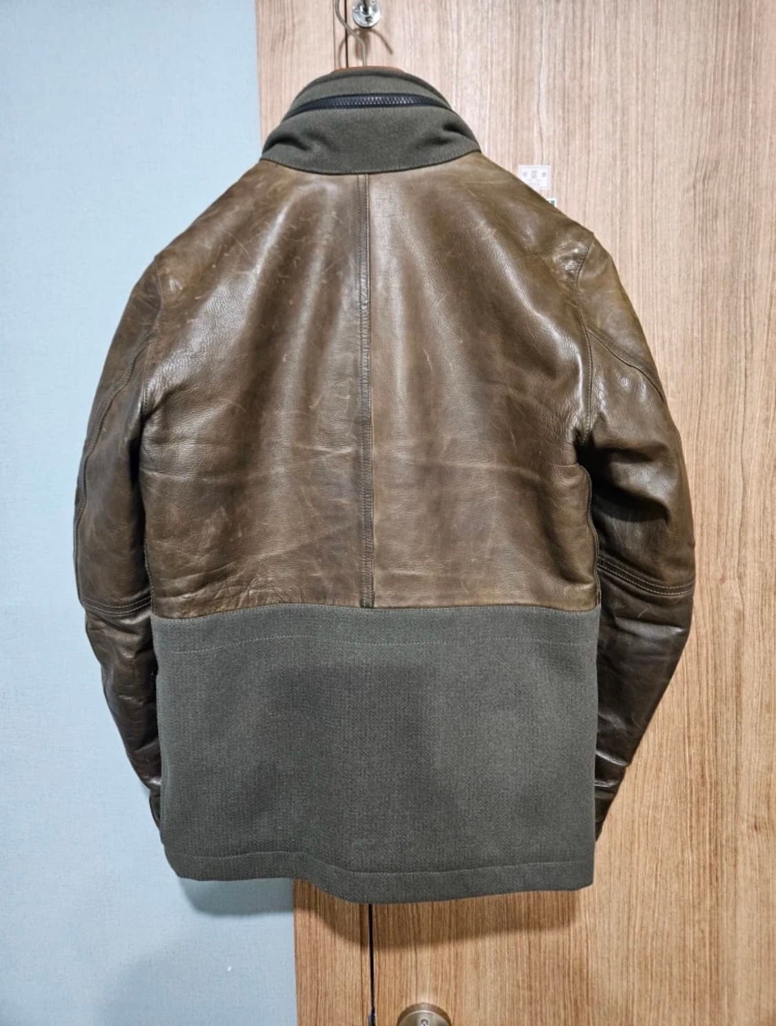 스톤 아일랜드 왁스 소프트 레더 자켓 상품이미지2