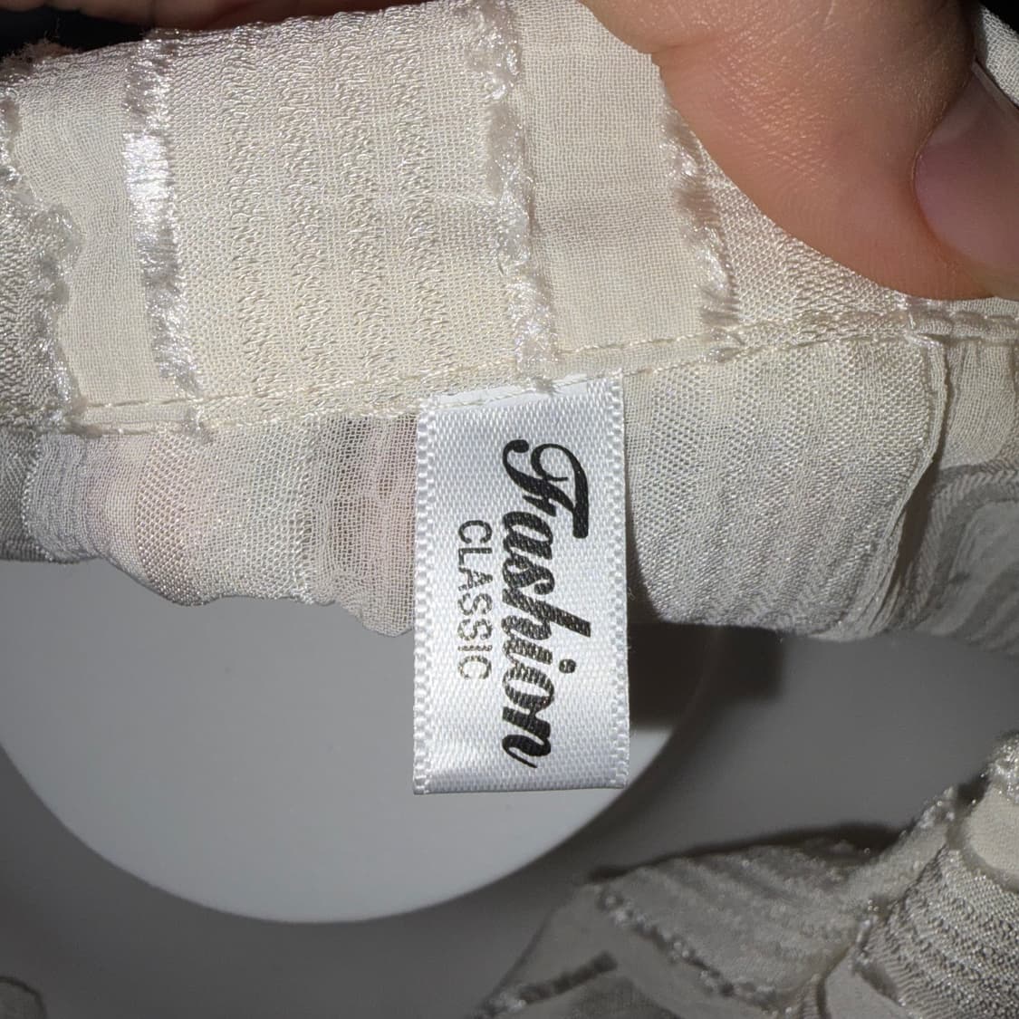 Vintage Ivory Whisper Cardigan 상품이미지3