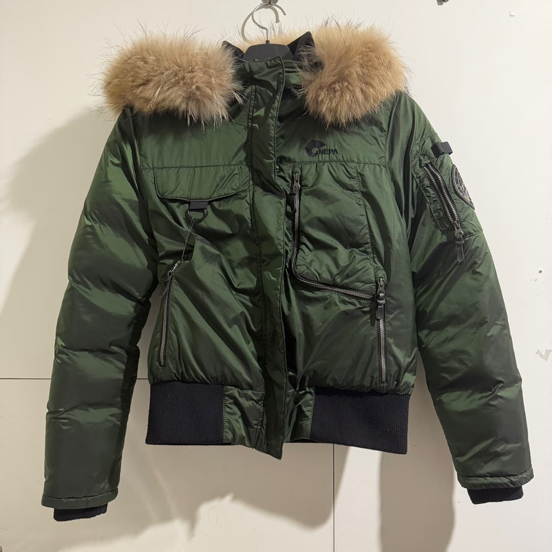 네파 구스다운 점퍼 상품이미지1