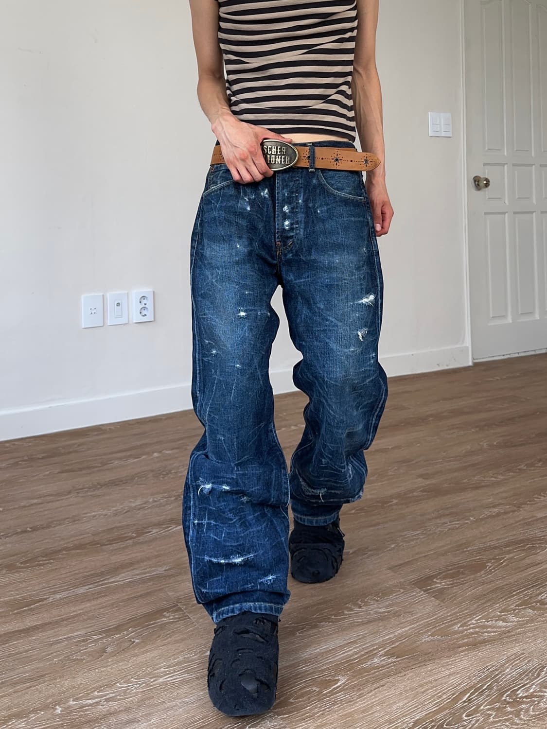 90’s Levi’s 702 대미지 디스트레스 와이드 진 상품이미지3