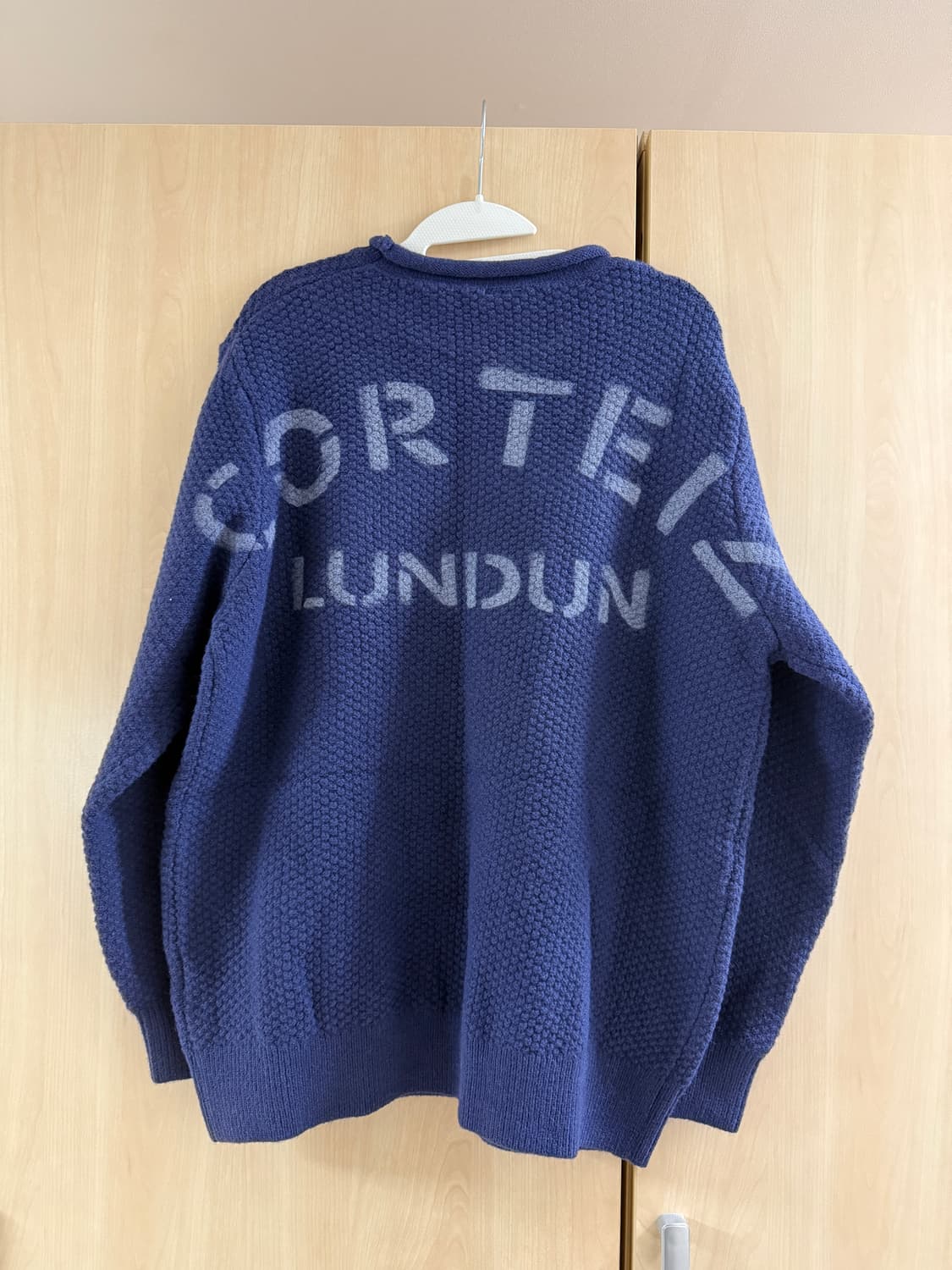 코르테이즈 니트 스웨터 상품이미지1