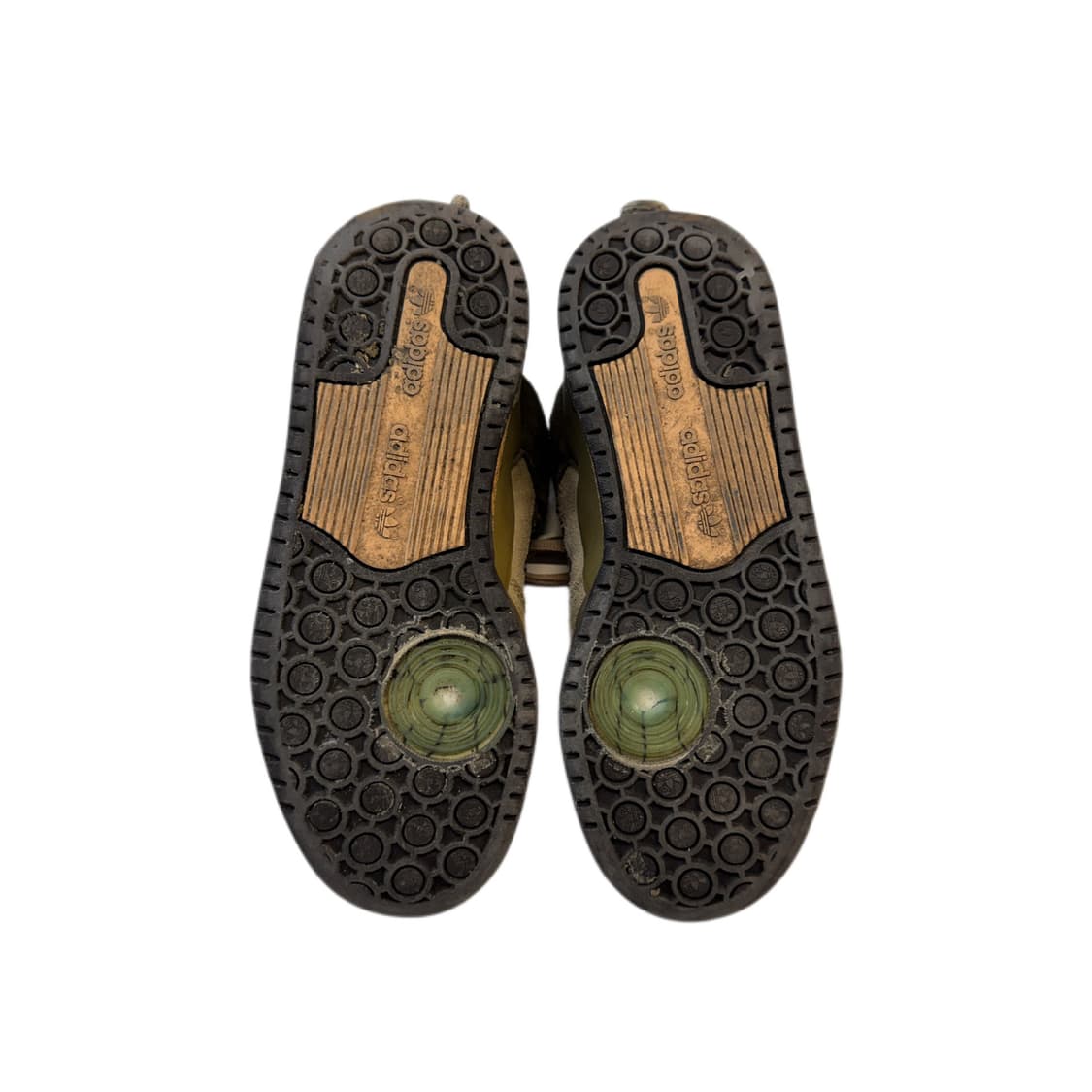 아디다스 X 배드 버니 포럼 84 로우 더 퍼스트 카페 스니커즈 230  상품이미지8