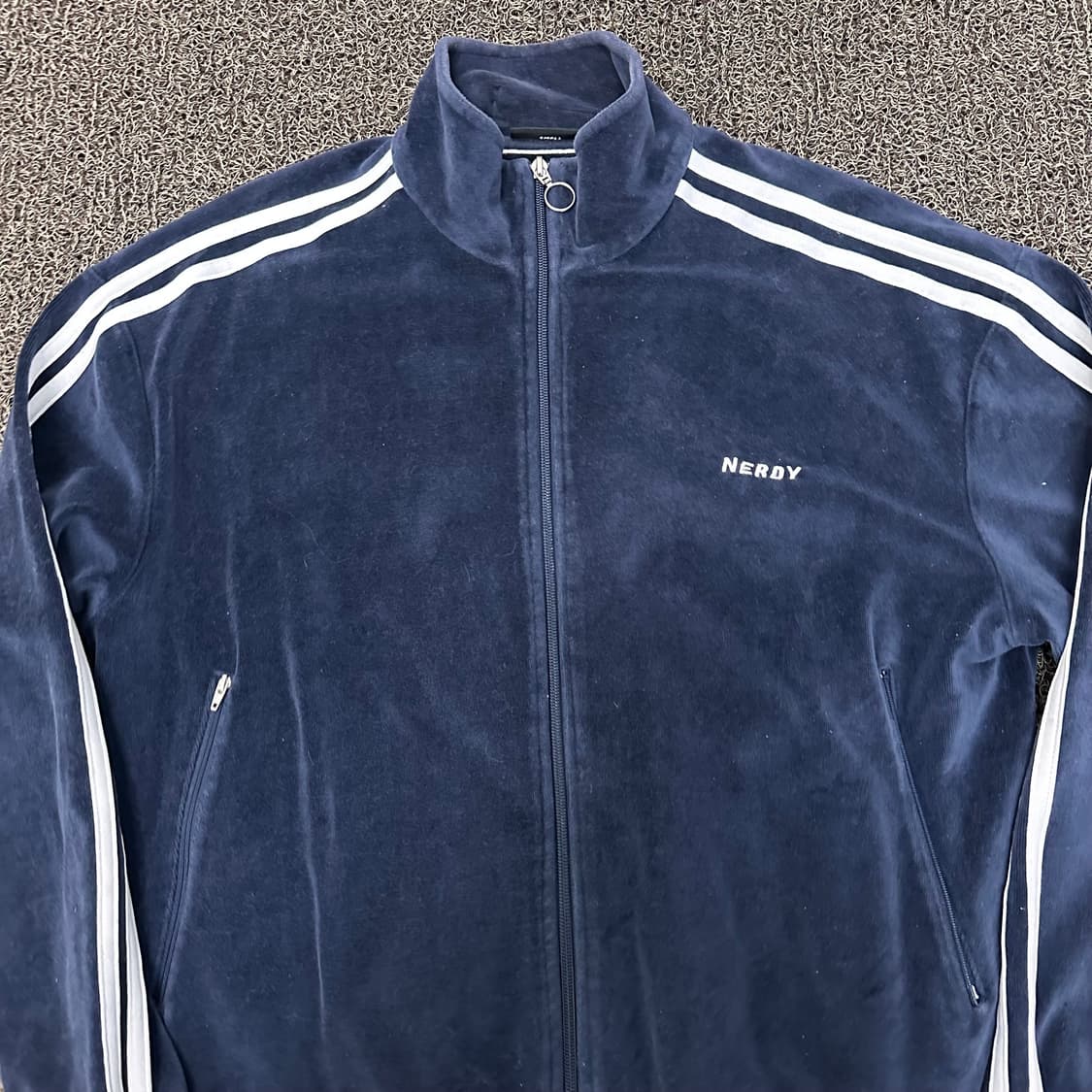 NERDY 널디 벨벳 트랙탑 집업 S 상품이미지2