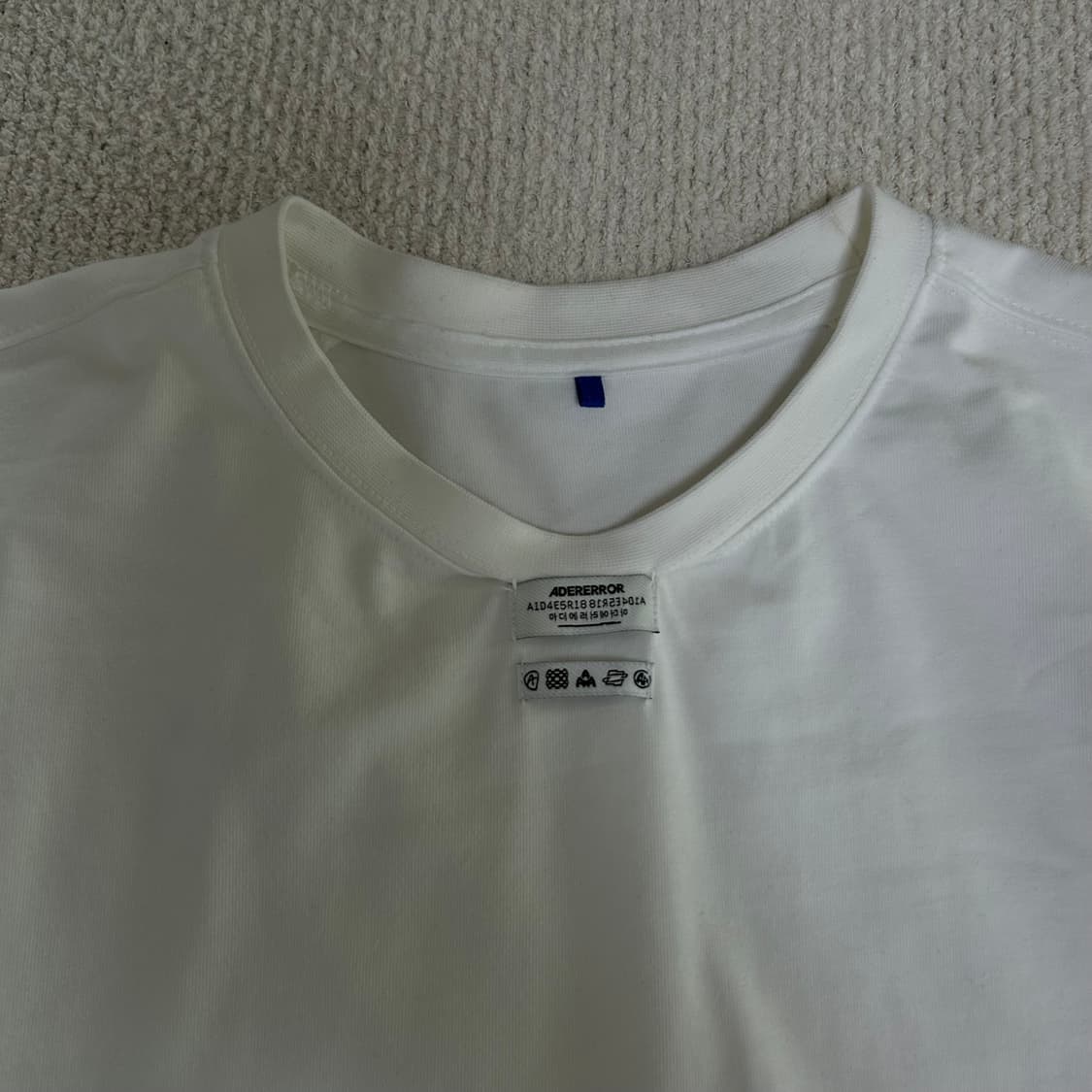 아더에러 Langle 티셔츠 상품이미지4