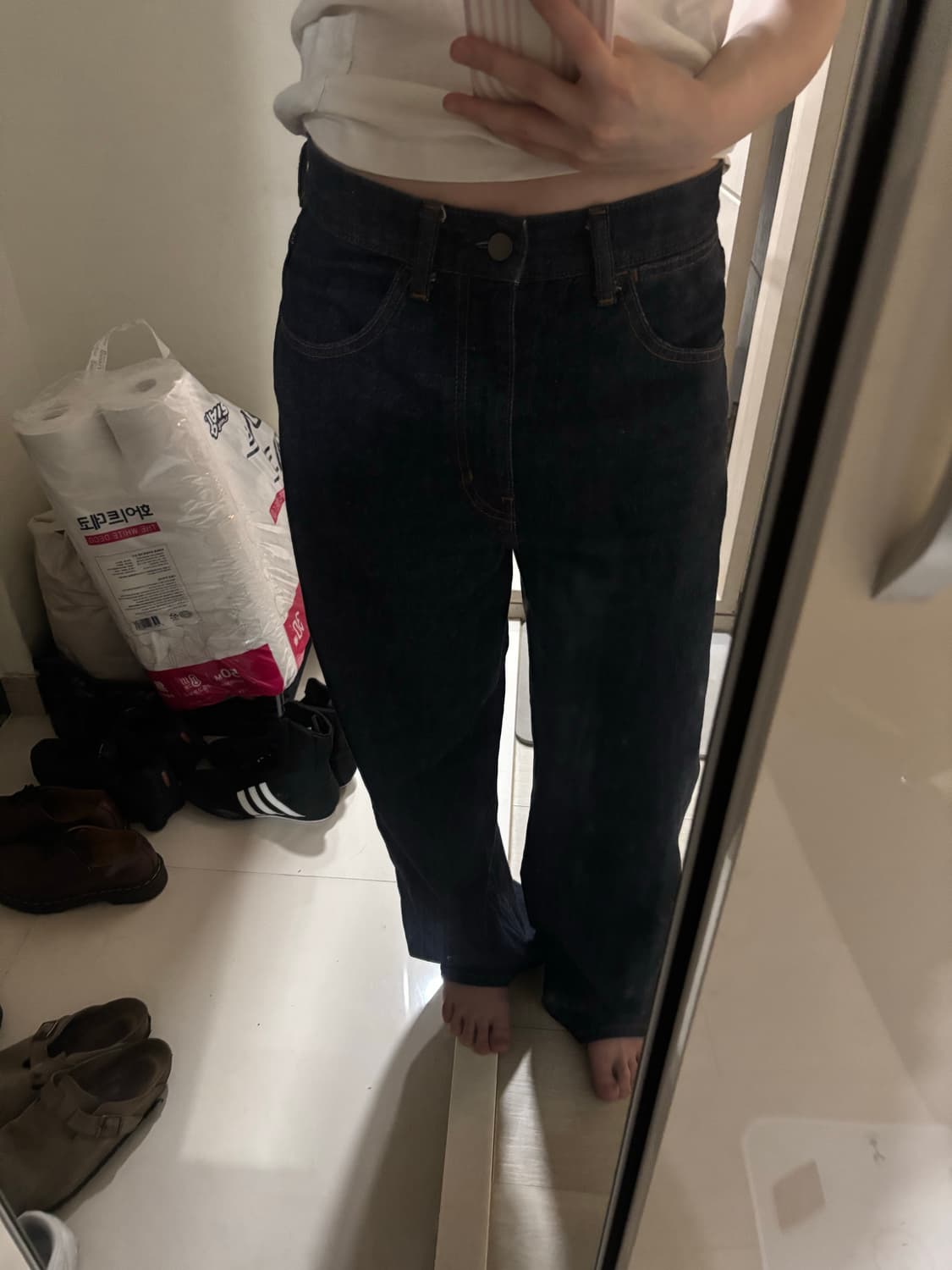 Uniqlo wide leg denim 상품이미지1