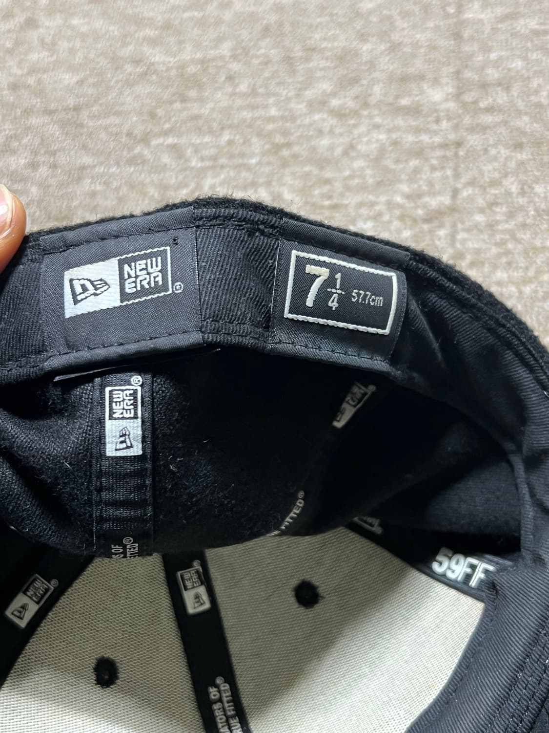 뉴에라 59FIFTY 플리스 볼캡 블랙 상품이미지4