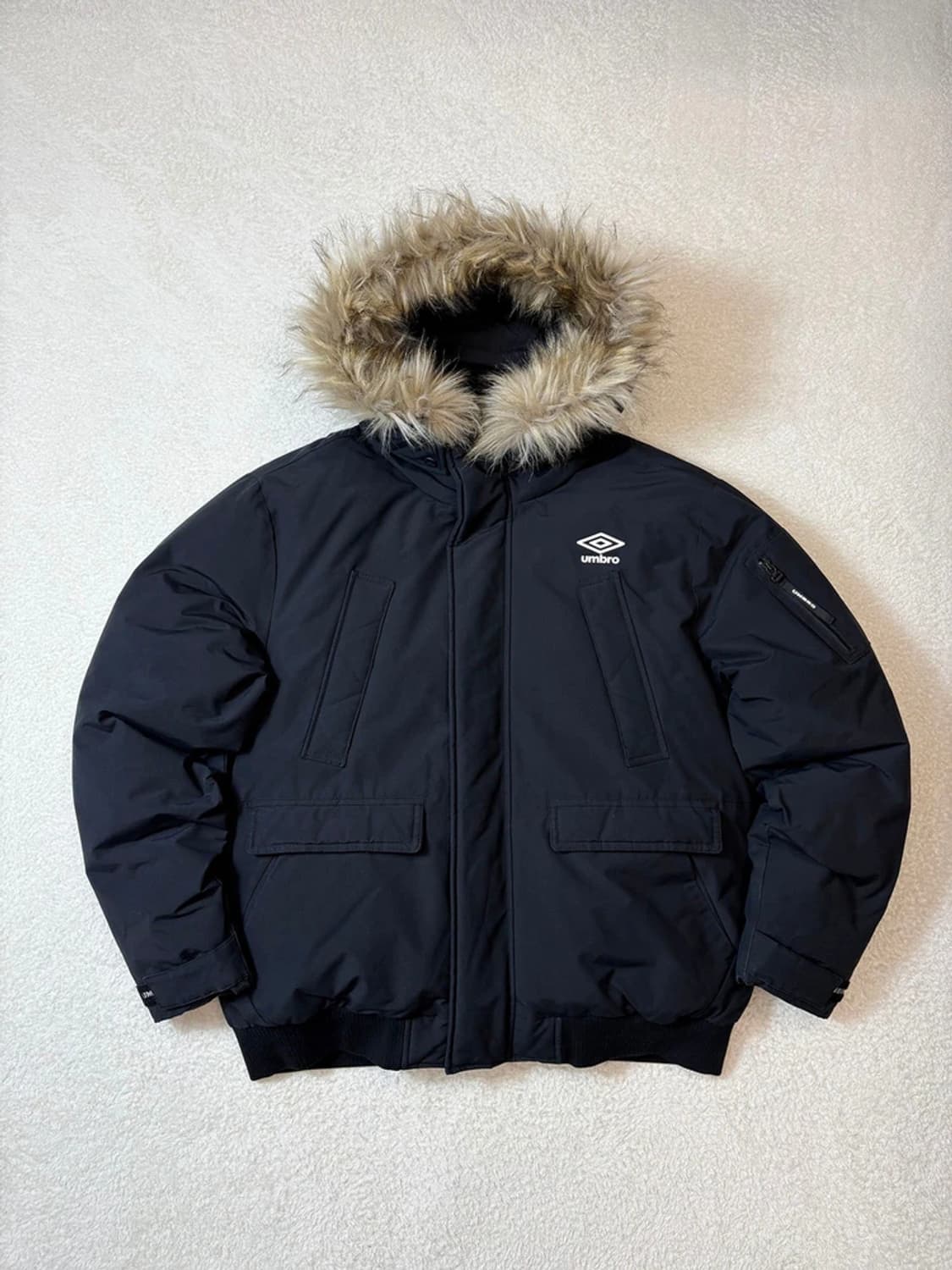 엄브로 Umbro 20FW 헤비 덕다운 항공핏 패딩 PN6246 상품이미지1