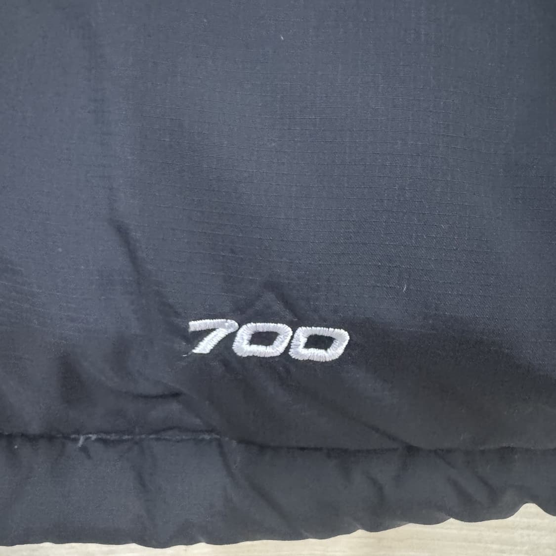 노스페이스 패딩 조끼 700 블랙 XL 상품이미지3