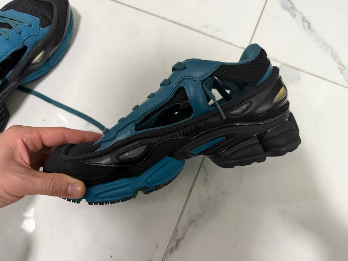 아디다스 라프시몬스  오즈위고 리플리컨트 250 상품이미지6