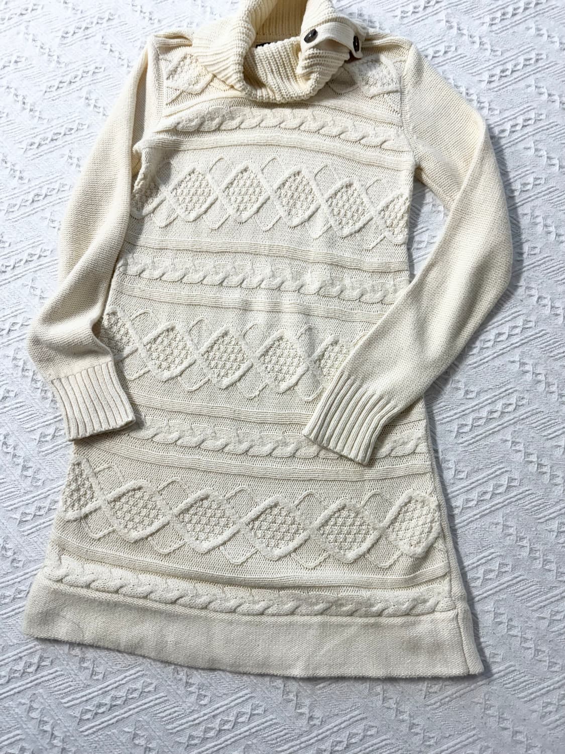 폴딩 버튼 넥 케이블 니트 원피스 상품이미지7