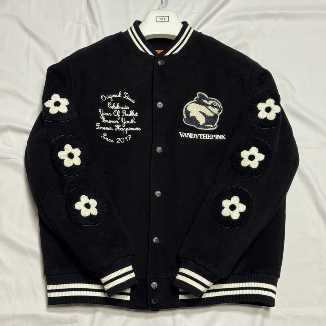 [M] 반디더핑크 바시티 이어 오브 래빗 블랙 상품이미지1