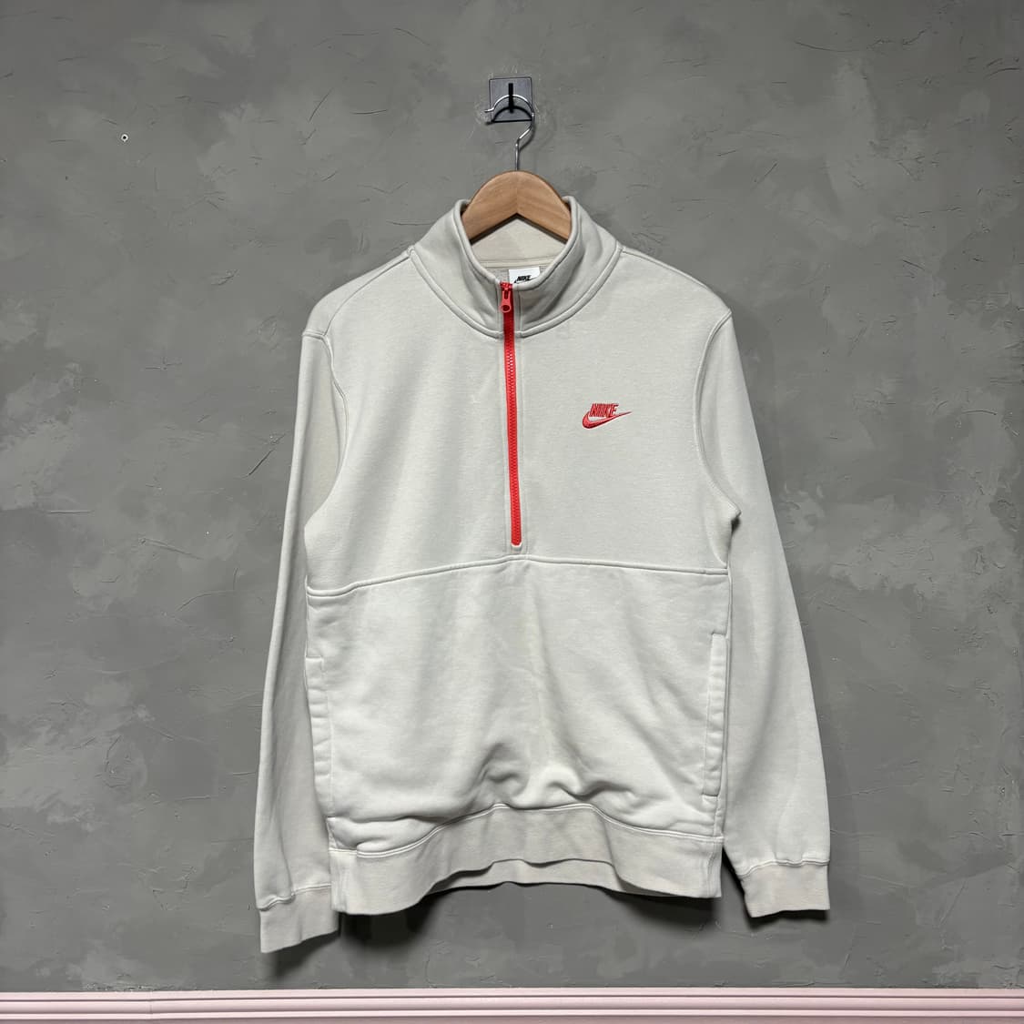 나이키 nsw 반집업 맨투맨 상품이미지1