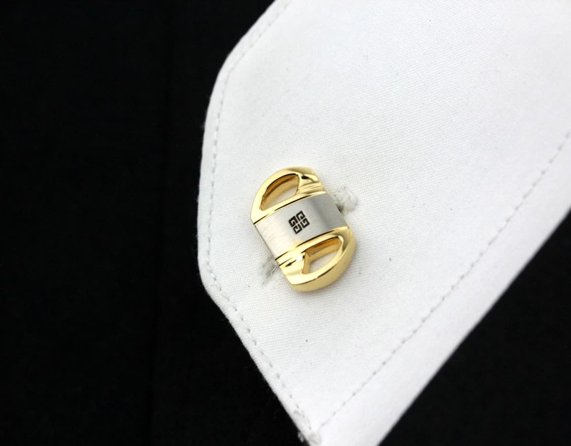 지방시 A+등급 남자 명품 커프스 상품이미지7