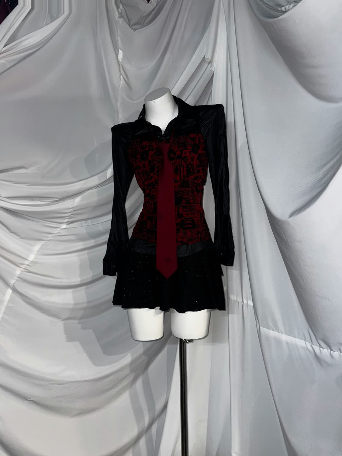 무채색 레드펑크 프레피 코디세트  상품이미지4