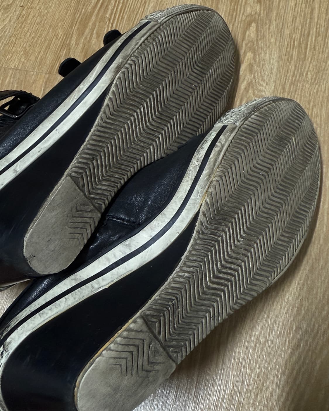 ash 아쉬 블랙 가죽 웨지힐 스니커즈 37 상품이미지4