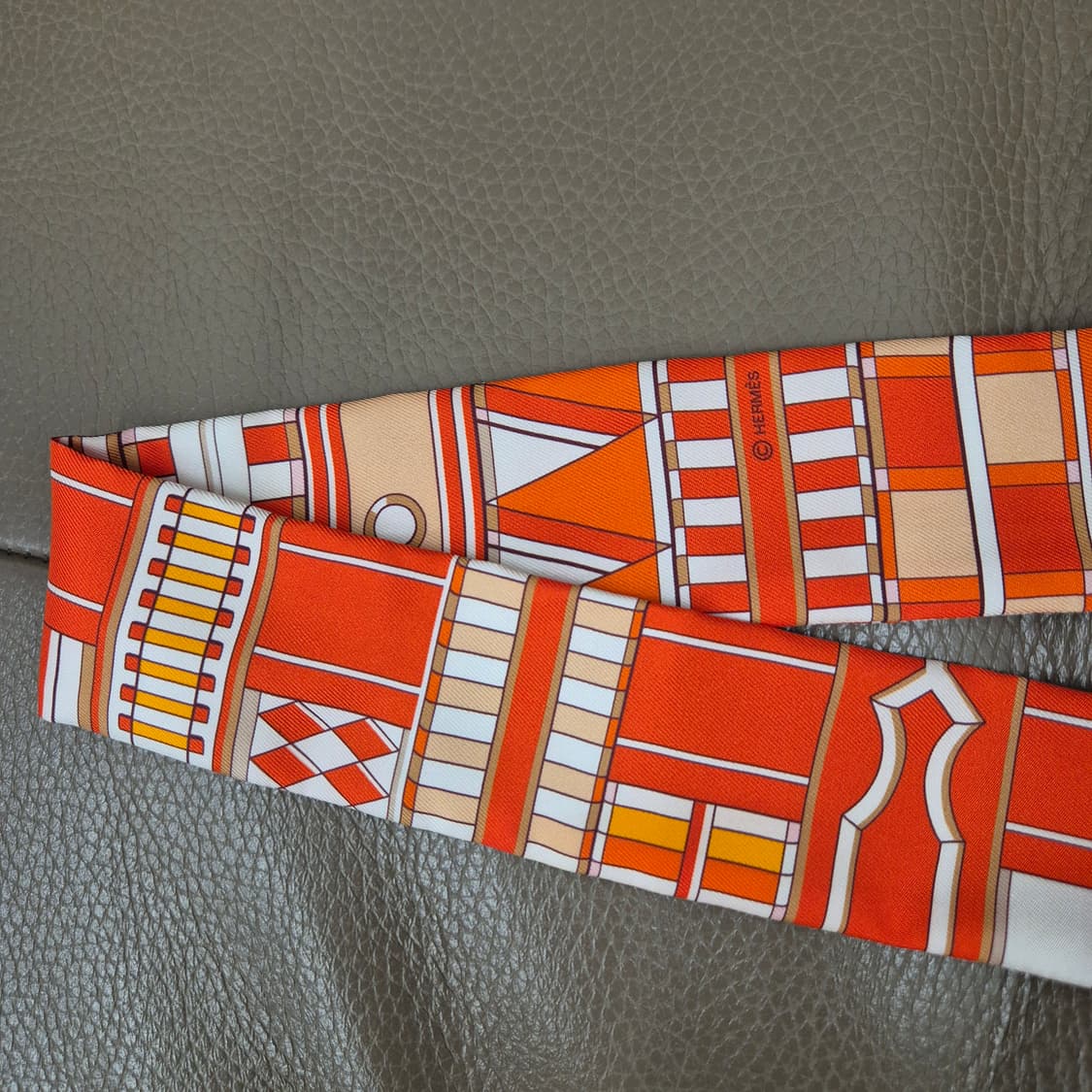 에르메스 볼트 피루엣 트윌리 상품이미지3