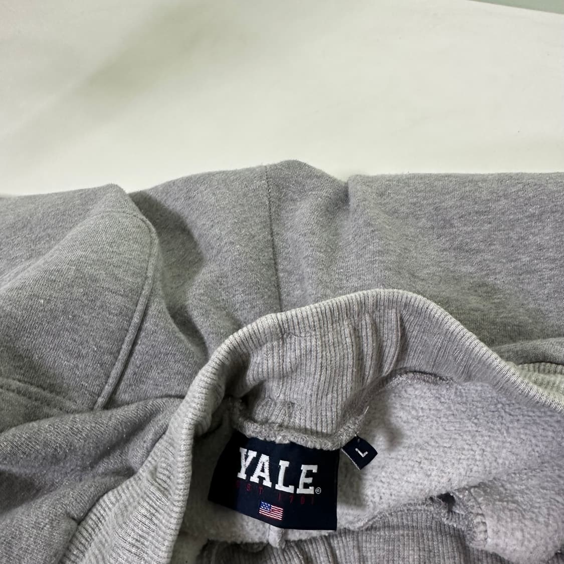 L 예일 YALE 루즈핏 스웻 밴딩 조거팬츠 상품이미지4