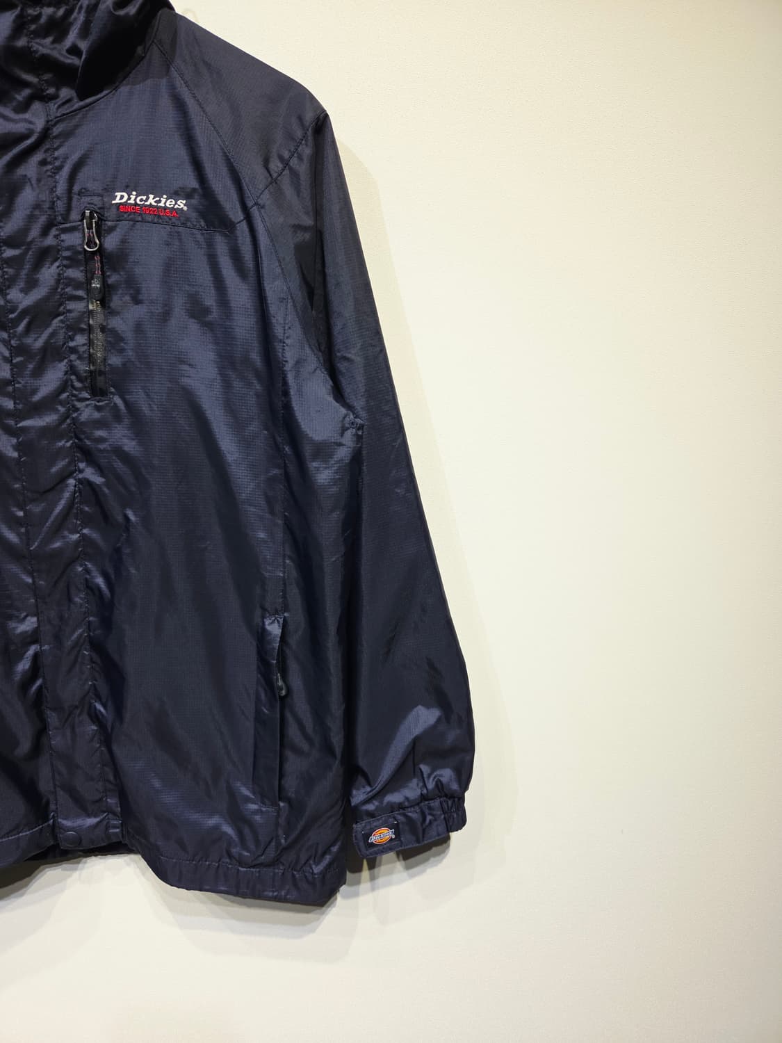 디키즈(Dickies) 네이비 나일론 바람막이 자켓 상품이미지4