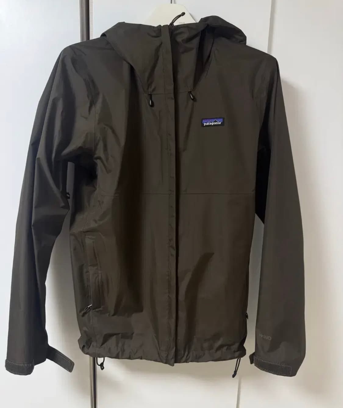 파타고니아 토렌쉘 다크월넛 M 사이즈  상태 9.8/10  이 색상은 전 상품이미지1