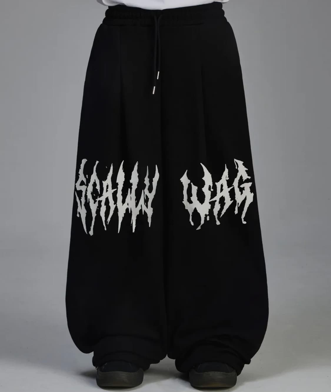 글리터 레터링 기모 트레이닝 팬츠[블랙] 상품이미지1