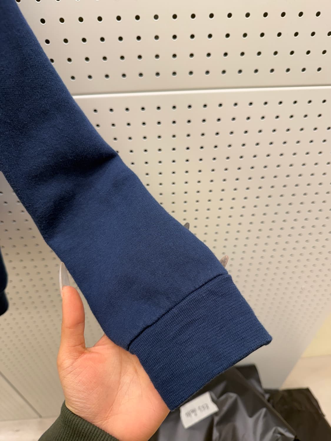 나이키 올드스쿨 빅로고 네이비 맨투맨 U1018 상품이미지4