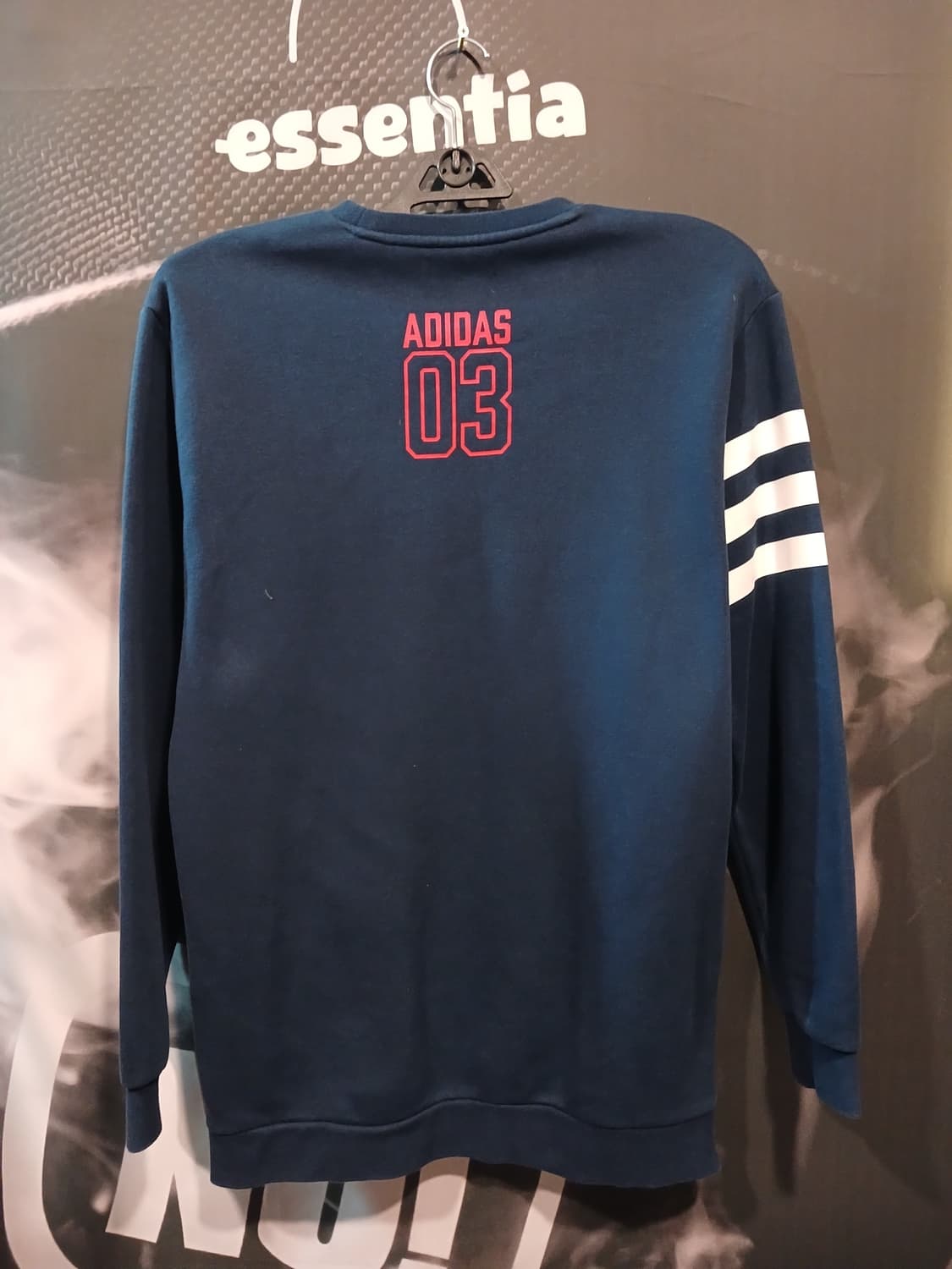 아디다스 더 월드 브랜드 맨투맨 네이비 상품이미지2