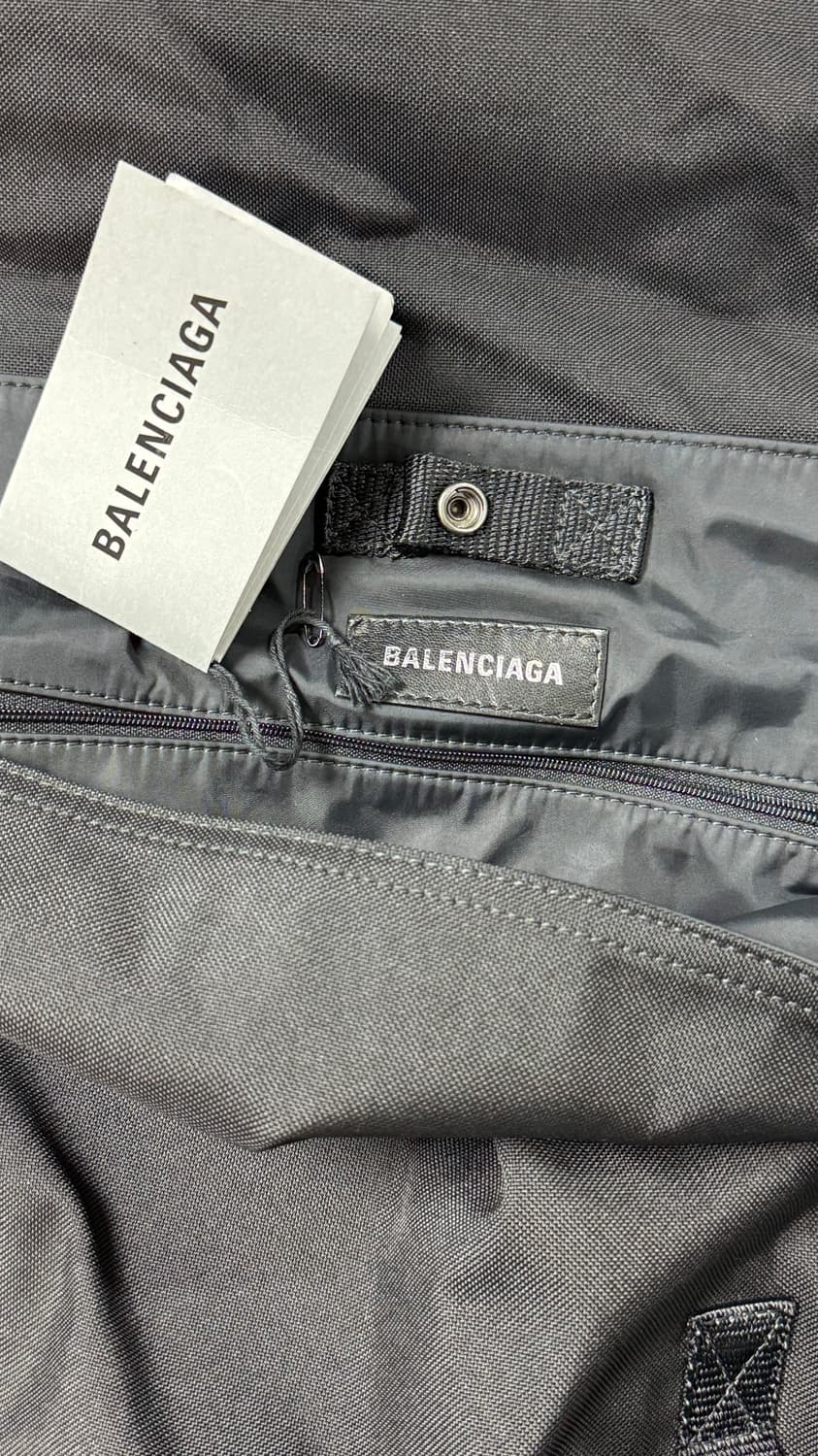 발렌시아가 아미 메신저백 블랙 상품이미지5