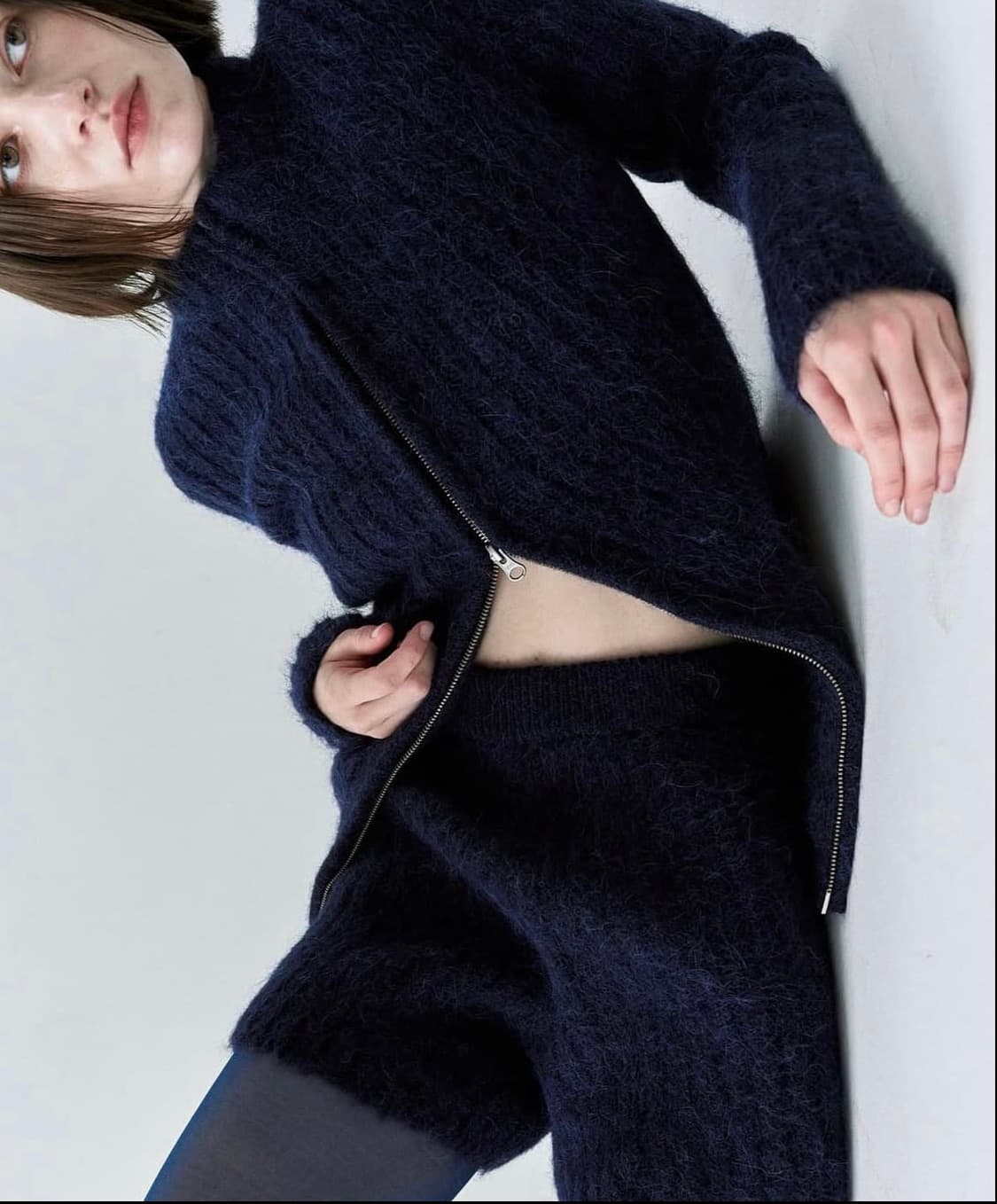 (오늘만급처)우먼 휘 ICELAND 니트집업 새상품 상품이미지1