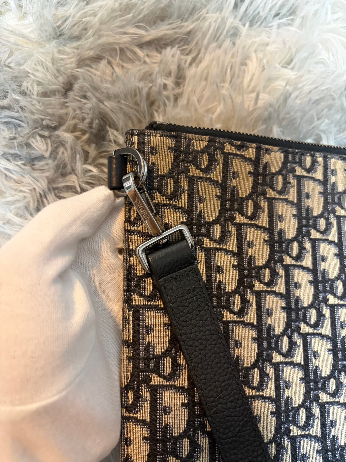 디올 오블리크 A4 클러치 상품이미지4