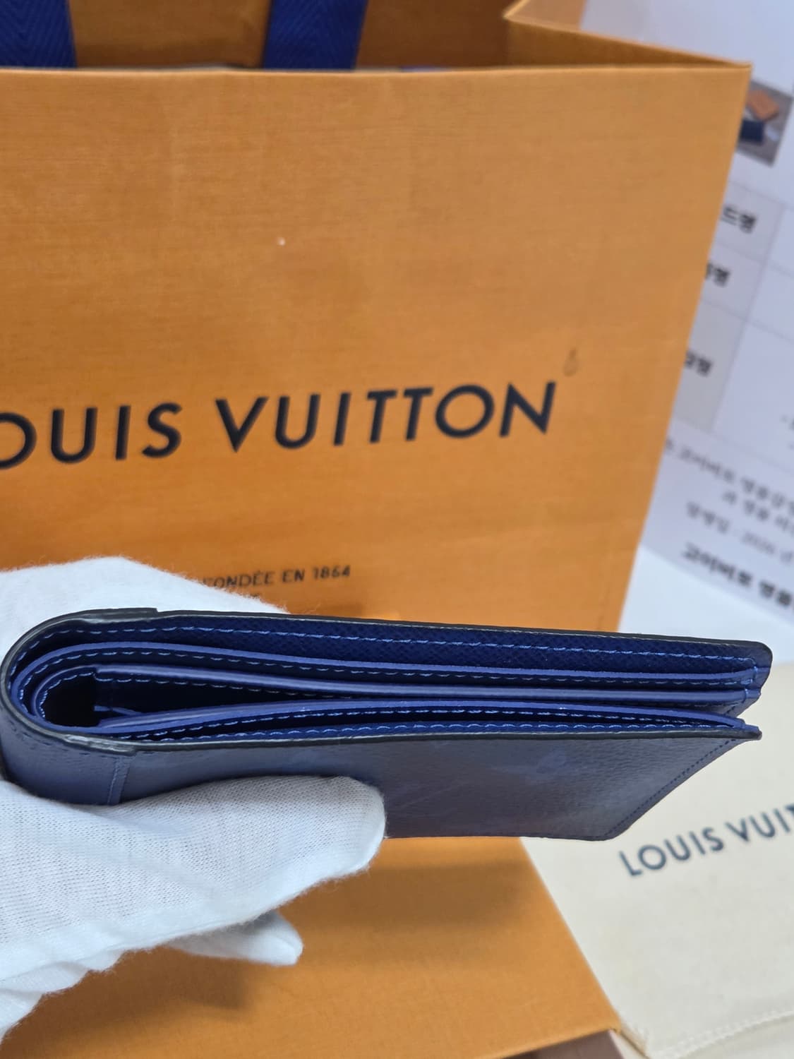 [새상품급] 루이비통 모노그램 마카사르 멀티플 월릿 Blue 상품이미지4