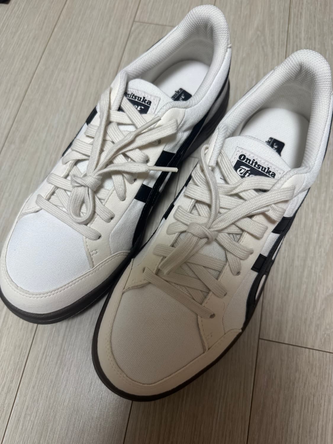 오니츠카타이거 어드반티 크림 (새상품) 상품이미지1