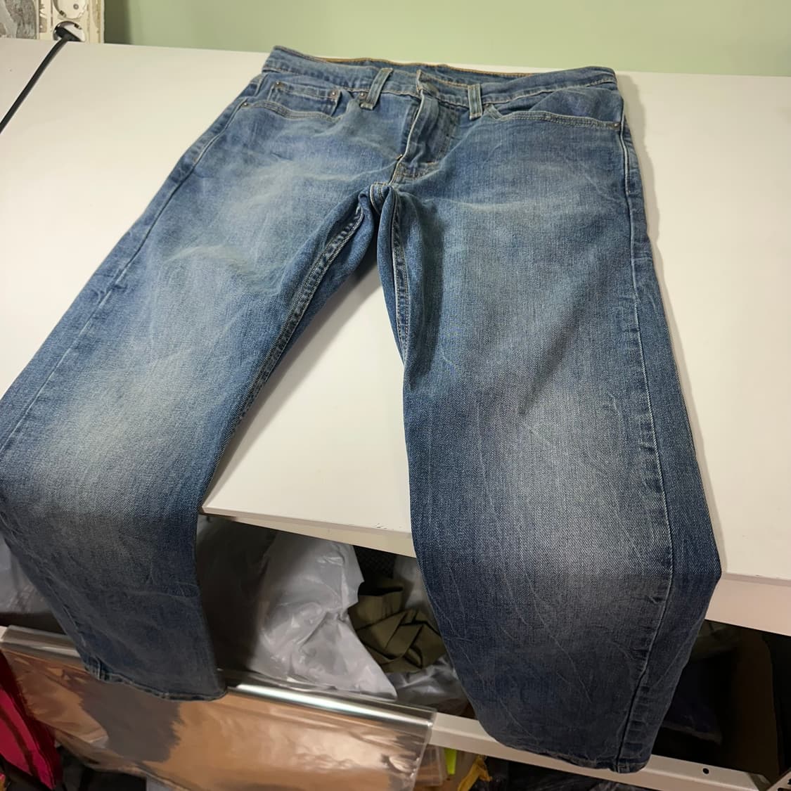 우먼L 리바이스502 슬림레귤러핏 중청워시드 데님팬츠 청바지 상품이미지3