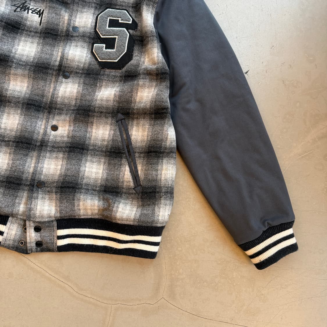 2013 스투시 바시티 자켓 상품이미지2