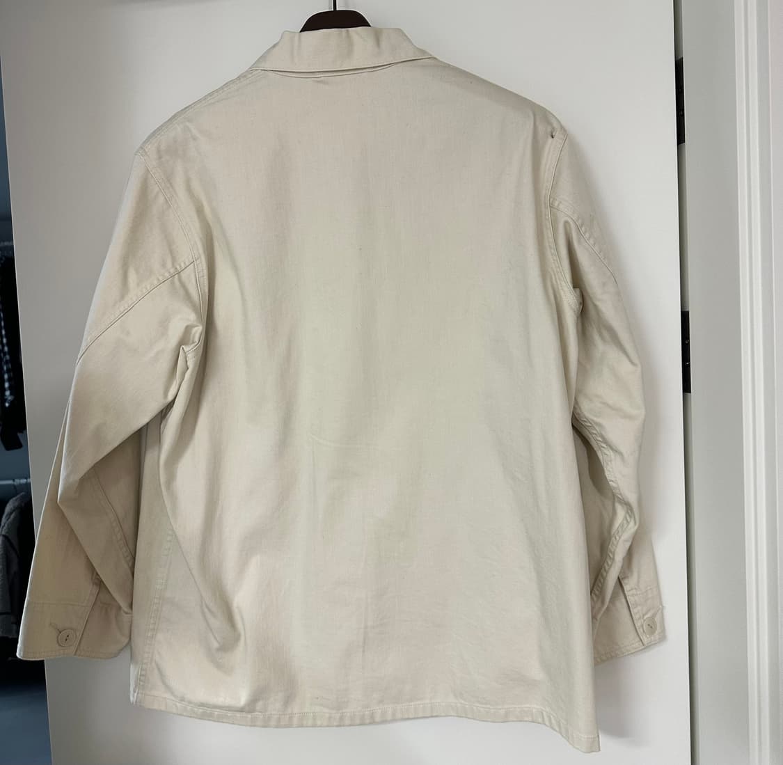 유니클로 유틸리티 재킷 오프화이트 2XL 상품이미지2