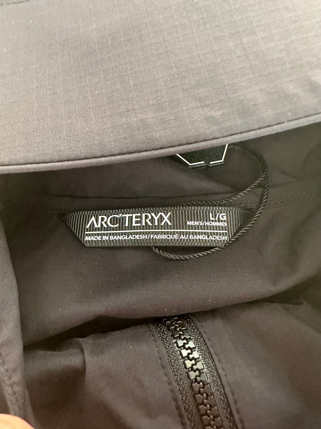 [판매] 아크테릭스 스쿼미시 바람막이 블랙 L 새제품  상품이미지4