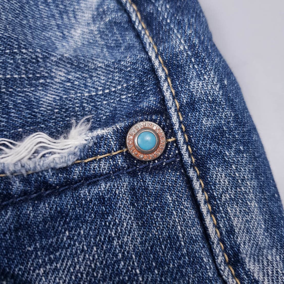 리바이스 707 중청워싱 00's 셀비지 부츠컷 데님팬 상품이미지4