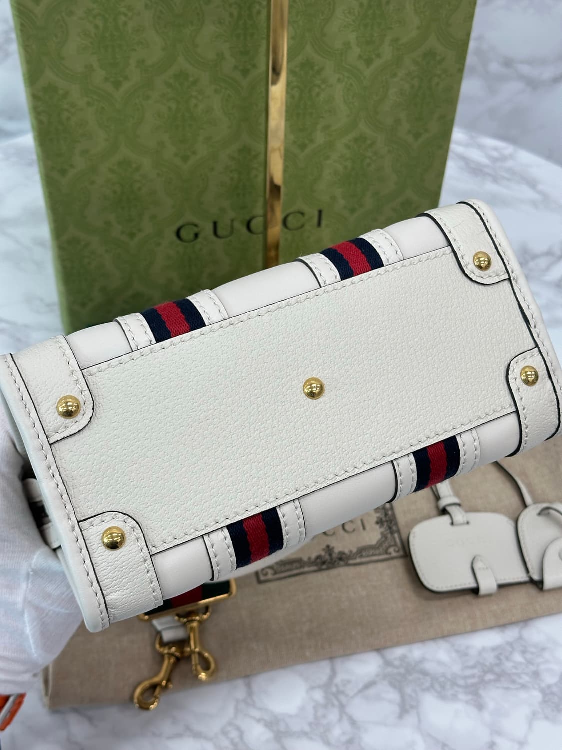 구찌 바울레토 탑핸들 미니백 화이트 상품이미지7